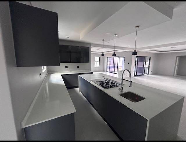 5 BEDROOM HOUSE FOR SALE IN SIX FOUNTAINS RESIDENTIAL ESTATE